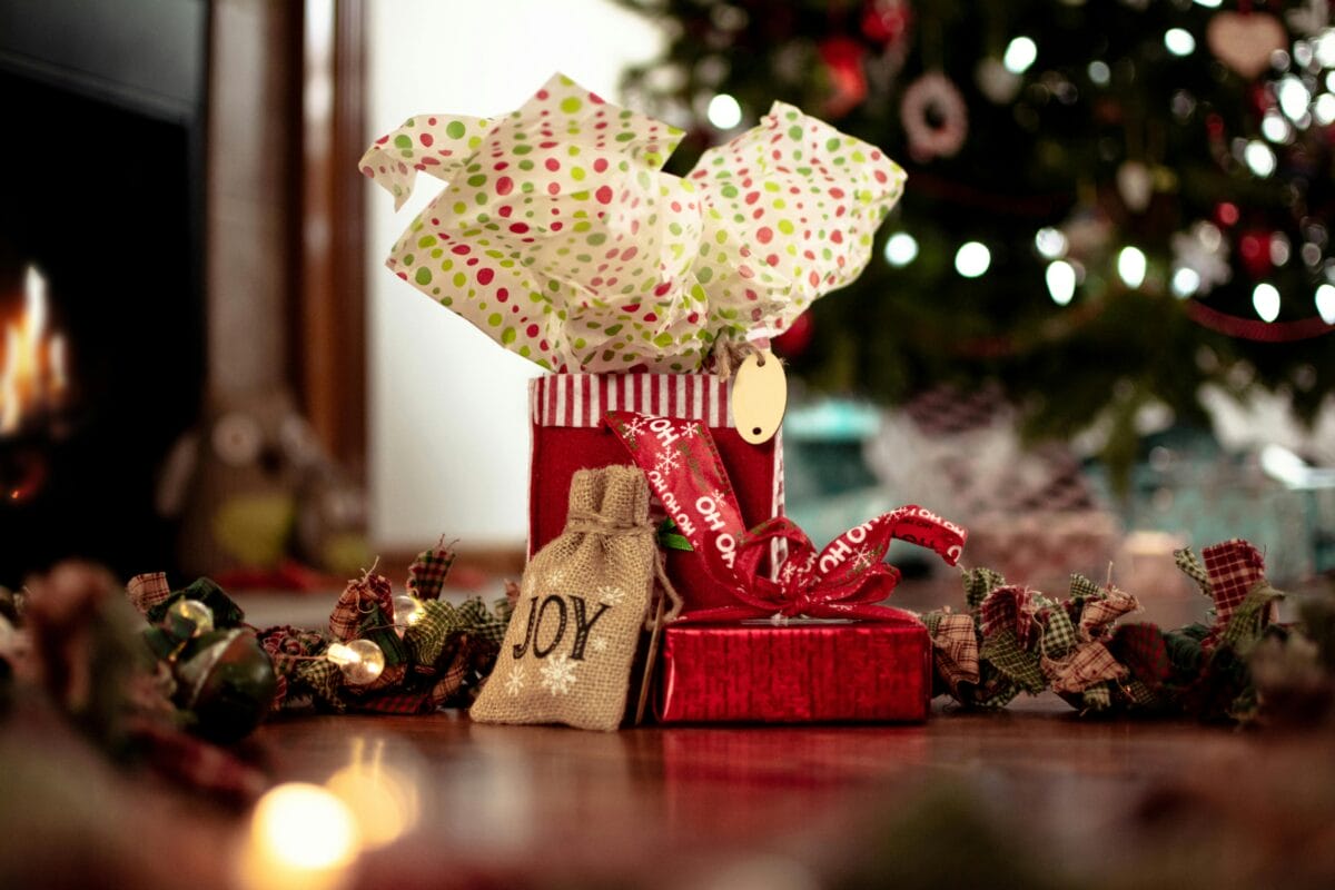 CHRISTMAS SHOPPING